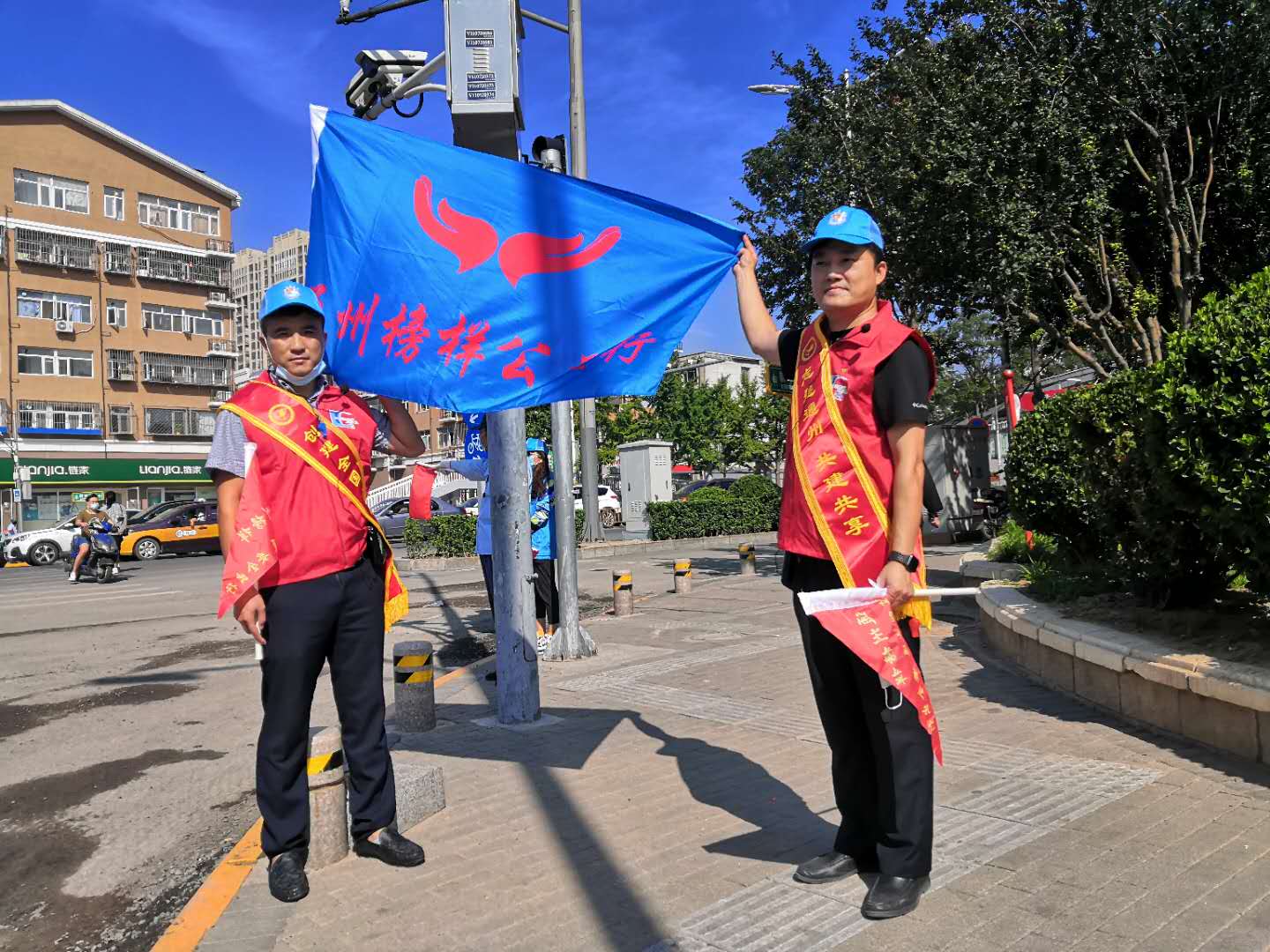 <strong>大黑屌爆操女人视频</strong>